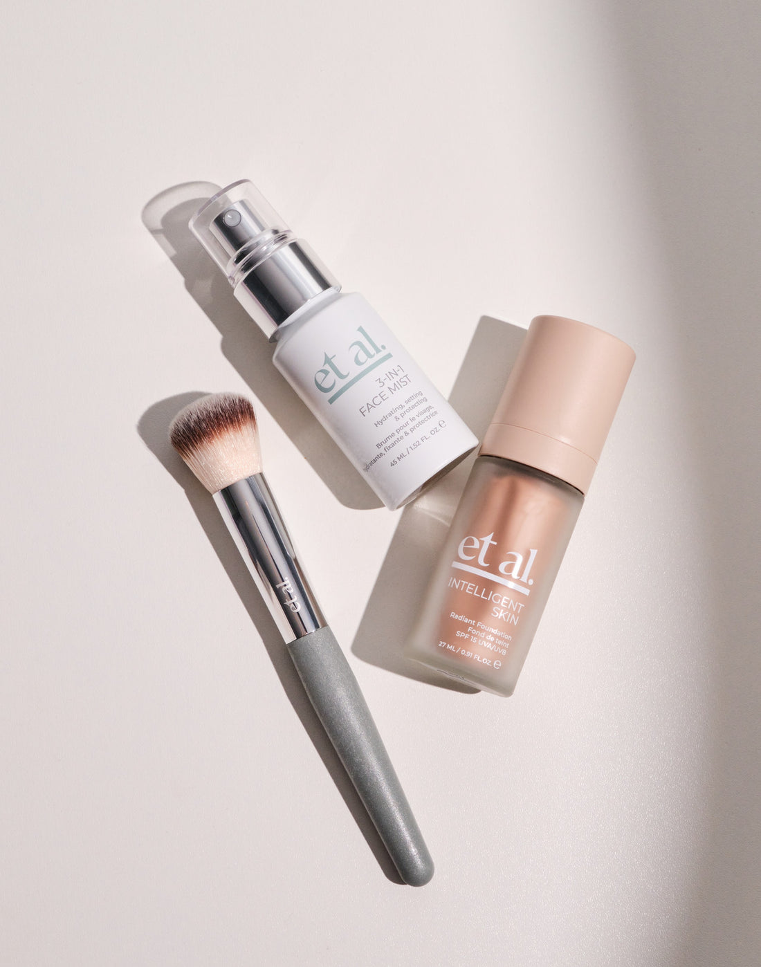 Radiant Foundation Makeup Kit